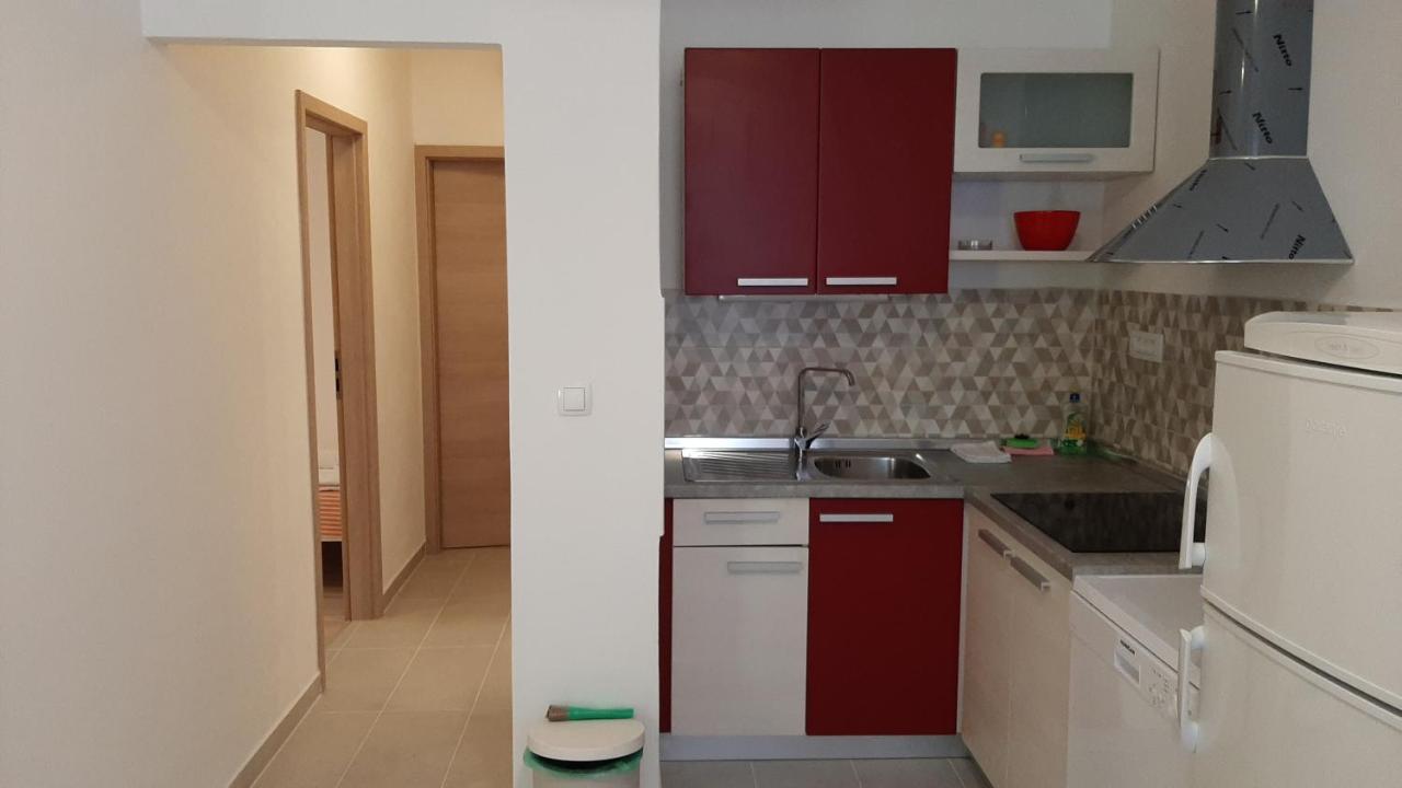 Apartmani Mw, Crveni Apartman Baska  Luaran gambar